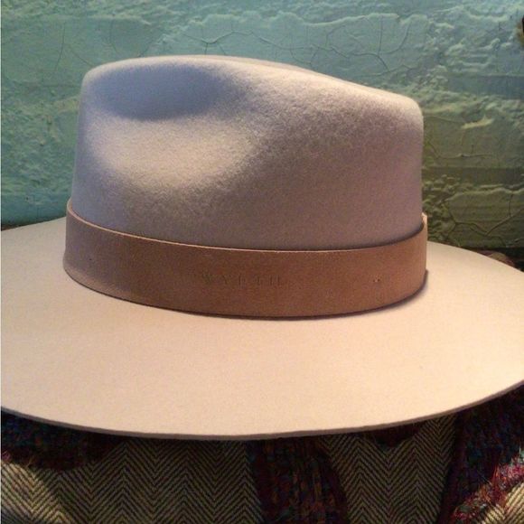 1 left!Rare Wyeth peach stamped rancher main image 11
